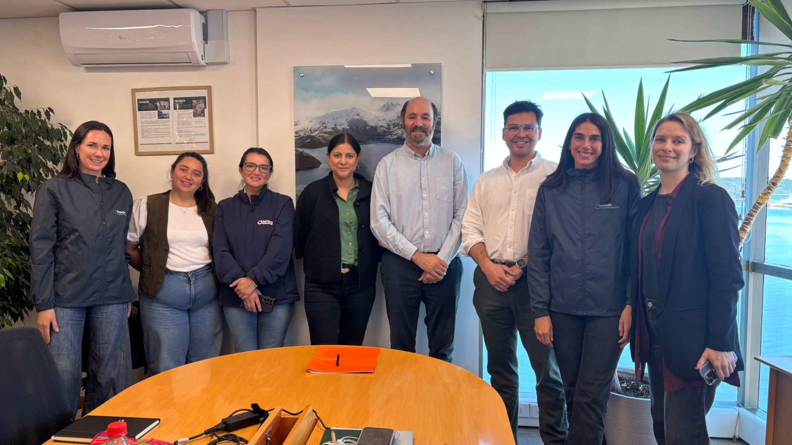 SalmonChile y Fundación Lista de Espera consolidan alianza estratégica para reducir brechas de salud en las regiones de Los Lagos y Aysén